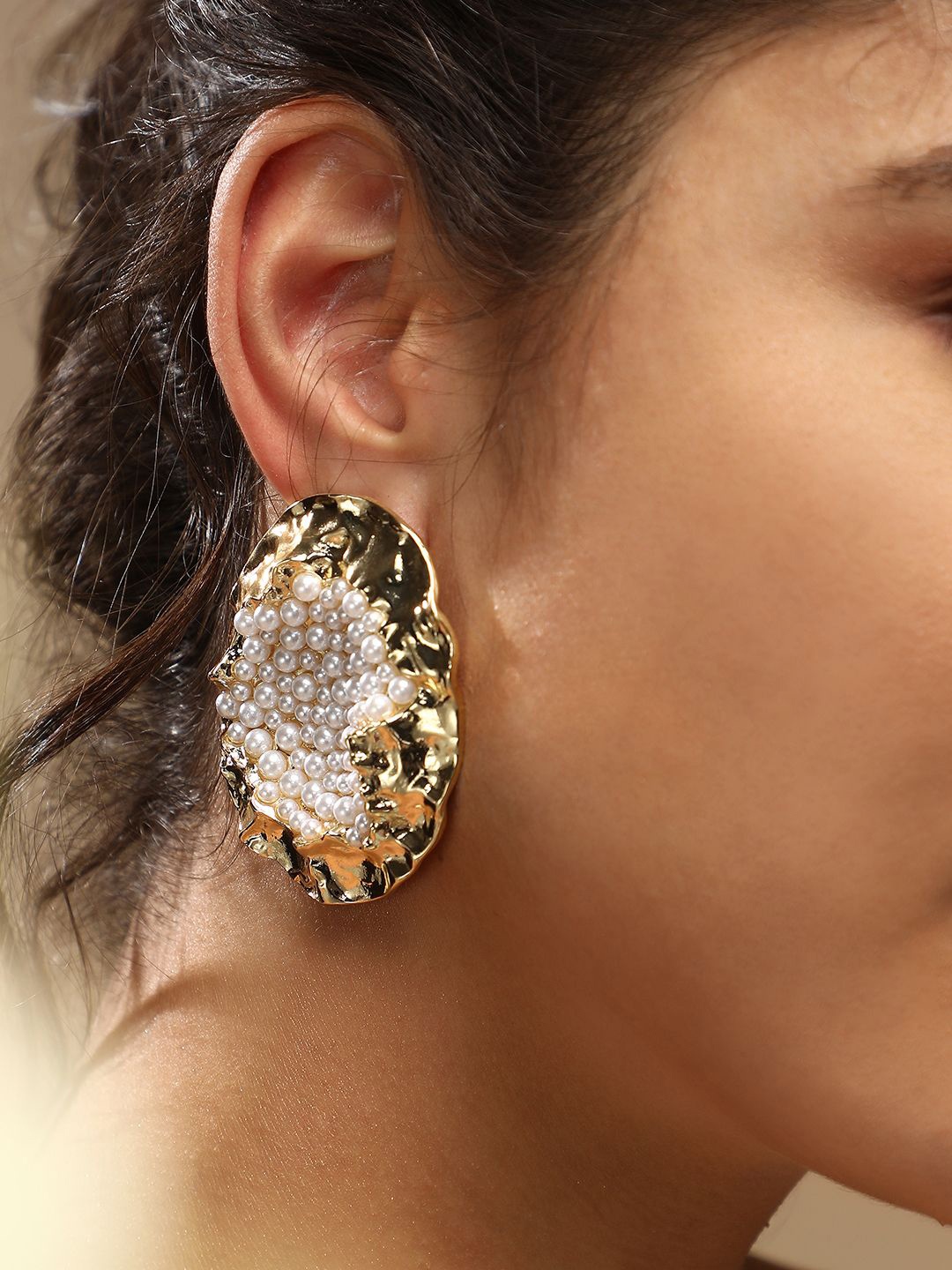 

SOHI Contemporary Hoop Earrings, White