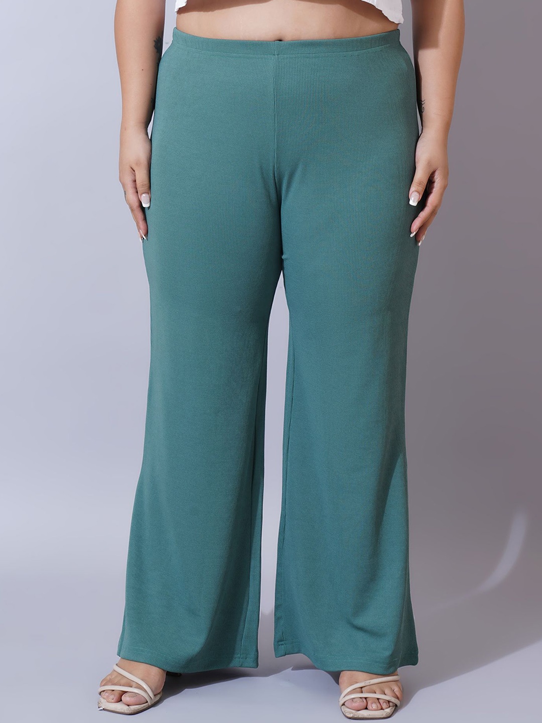 

U&F Beyond Women Original Slim Fit Trousers, Sea green