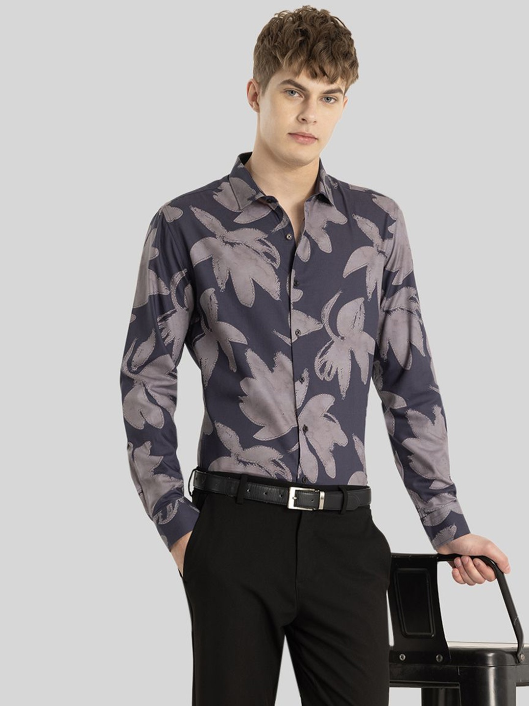 

Snitch Men Smart Slim Fit Opaque Printed Casual Shirt, Charcoal