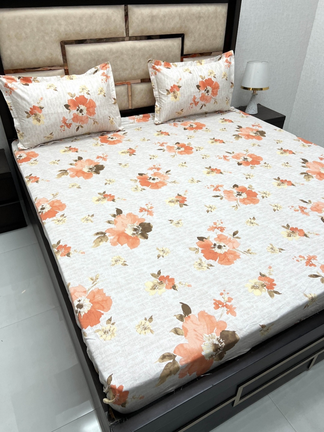 

Pure Decor White & Rust Floral 300 TC King Bedsheet with 2 Pillow Covers