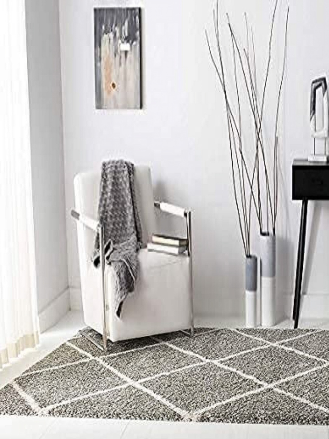 

Banchmark Home Furnishings Silver-Toned Geometric Handmade Polypropylene Carpet