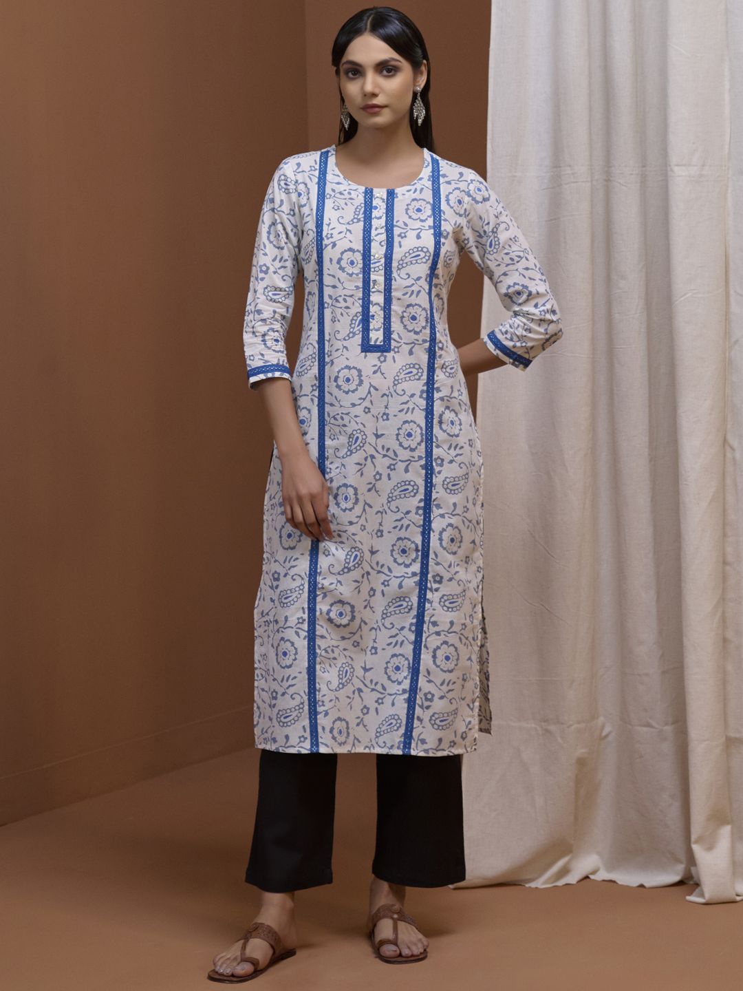 

anayna Women Ethnic Motifs Printed Thread Work Kurta, Blue