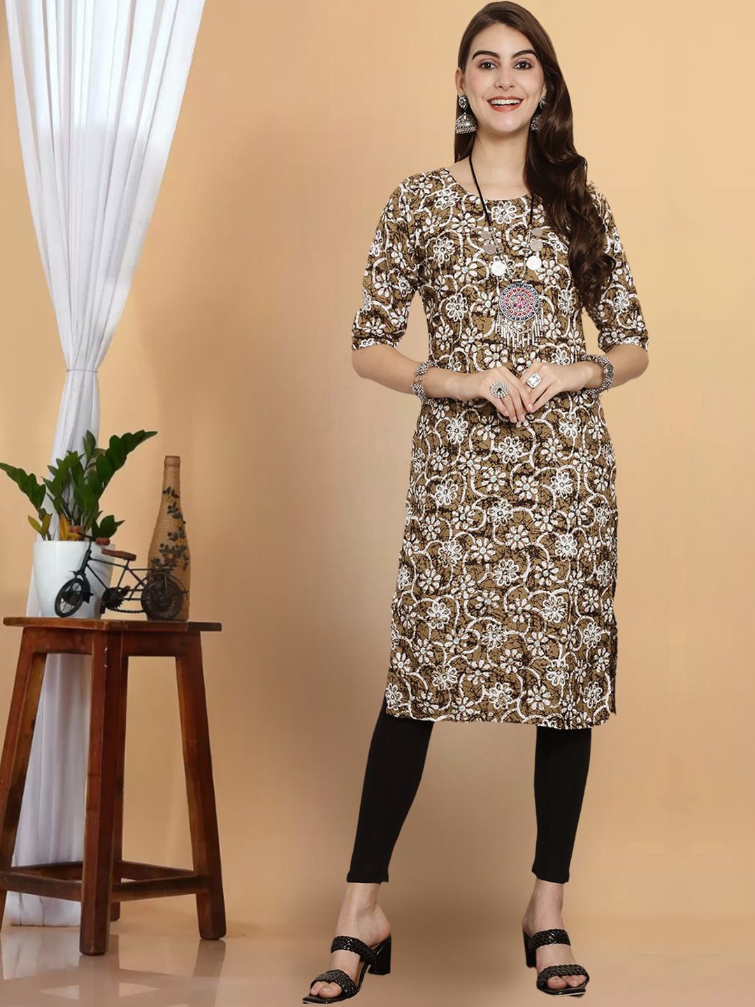 

7Threads Floral Printed Round Neck Crepe Straight Kurta, Brown