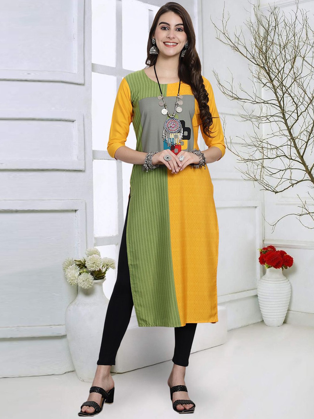 

7Threads Colourblocked Round Neck Crepe Straight Kurta, Green
