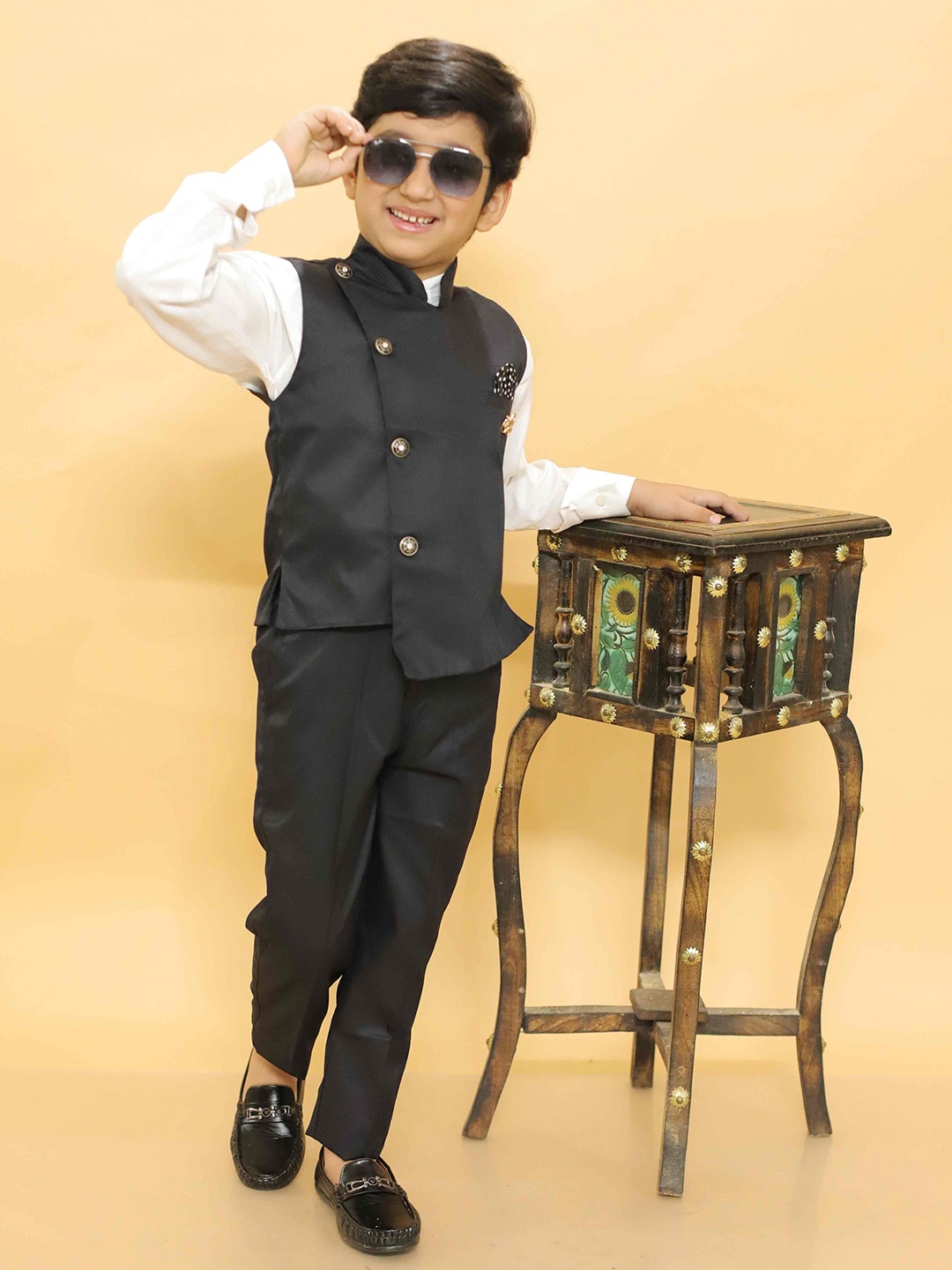 

ALLES MARCHE Boys Set Of 3 Double Breasted Bandhgala Suit, Black