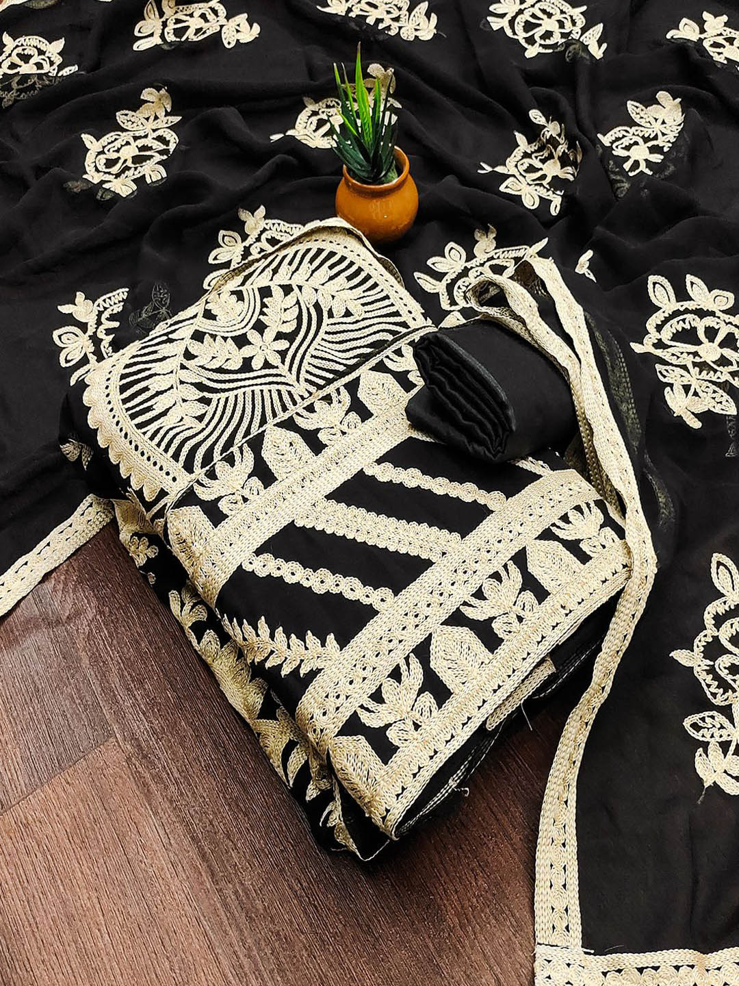 

Lilots Embroidered Unstitched Dress Material, Black