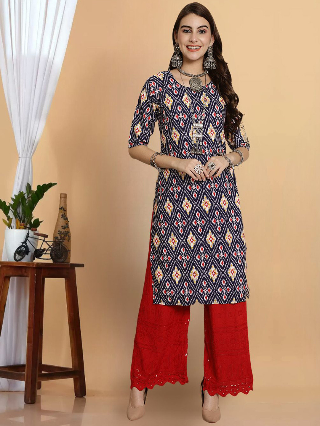 

7Threads Floral Printed Straight Kurta, Navy blue