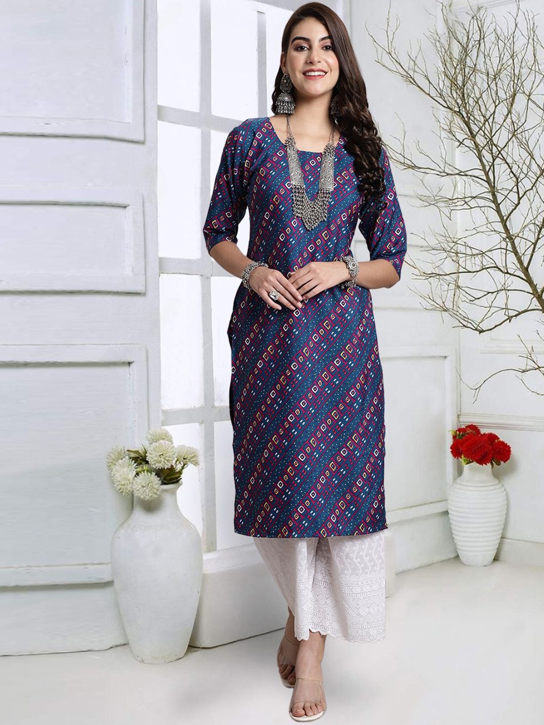 

7Threads Geometric Printed Round Neck Straight Kurta, Navy blue