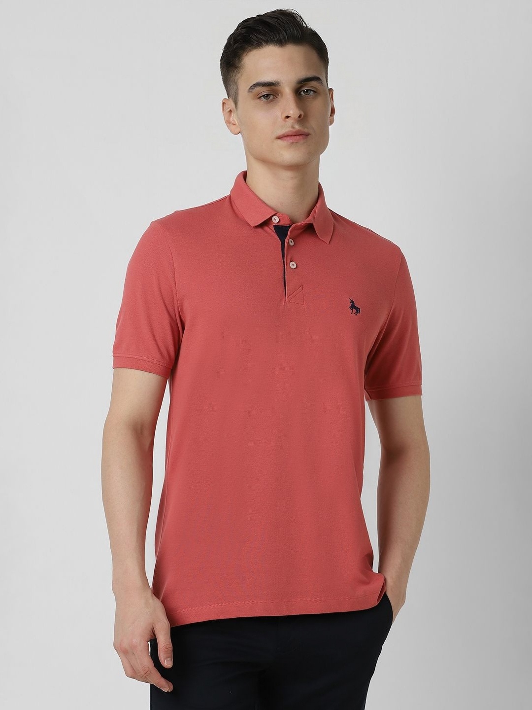

Van Heusen Sport Men Polo Collar Applique T-shirt, Red
