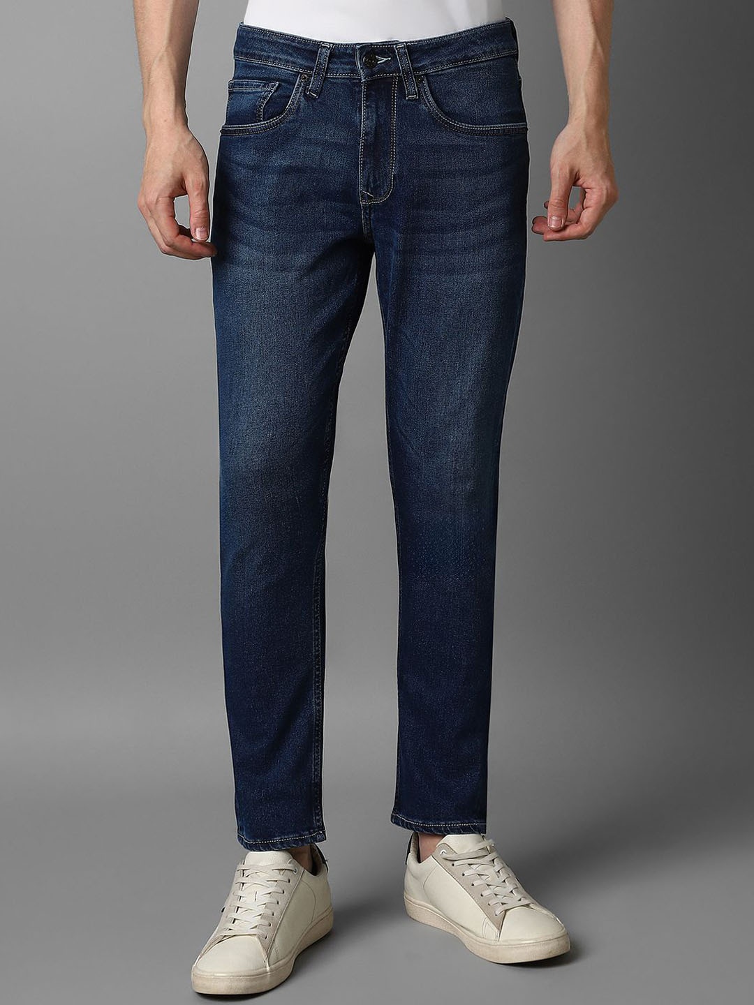

Louis Philippe Jeans Men Low-Rise Light Fade Jeans, Navy blue