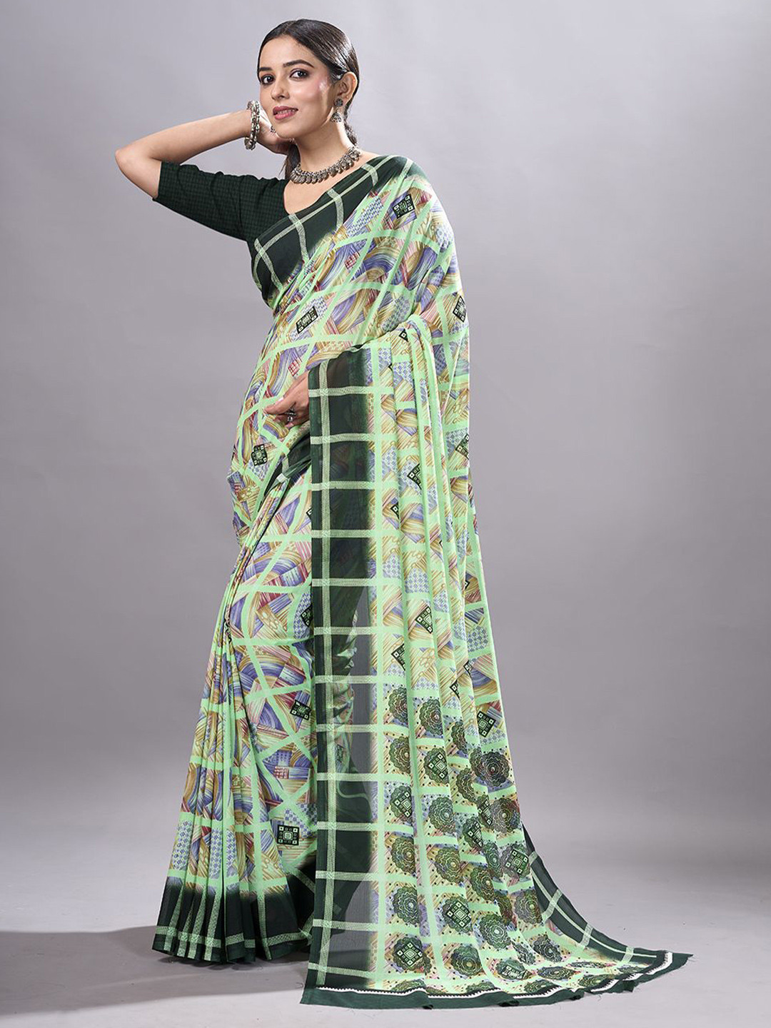 

NIRMAL CREATION Checked Printed Saree, Green