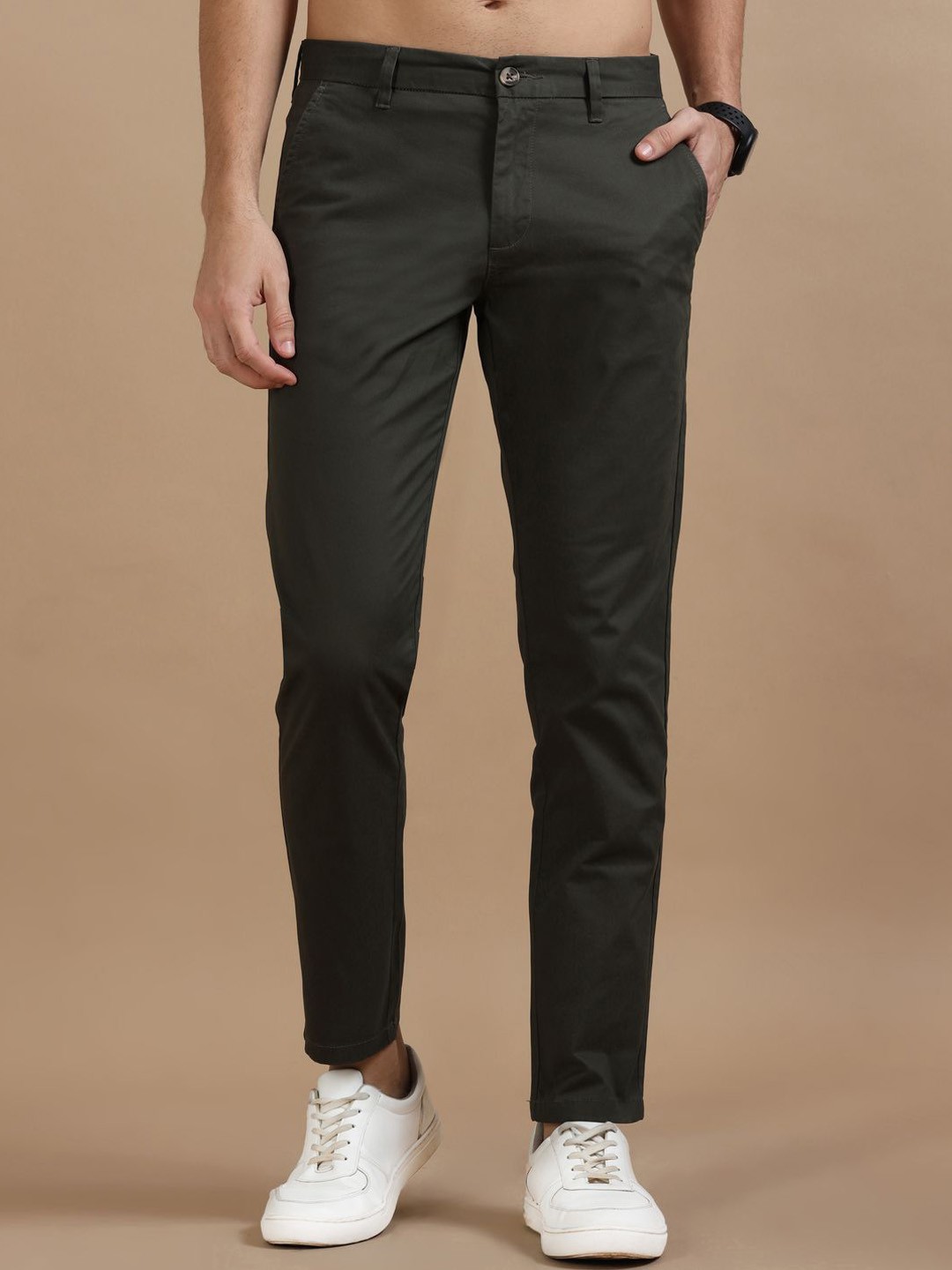 

Dogi Verg Men Solid Tailored Slim Fit Casual Trousers, Green