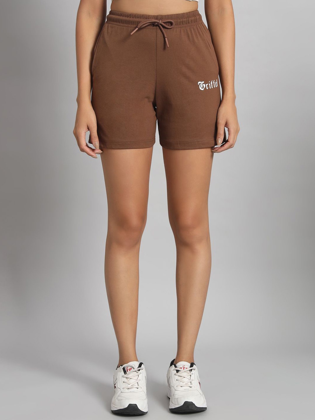 

GRIFFEL Women High-Rise Shorts, Coffee brown