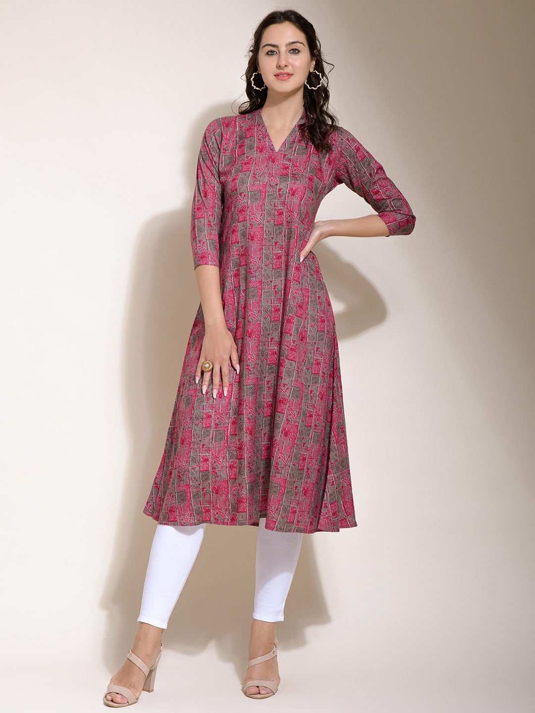 

SAZRIKA Women Floral Printed Kurta, Pink