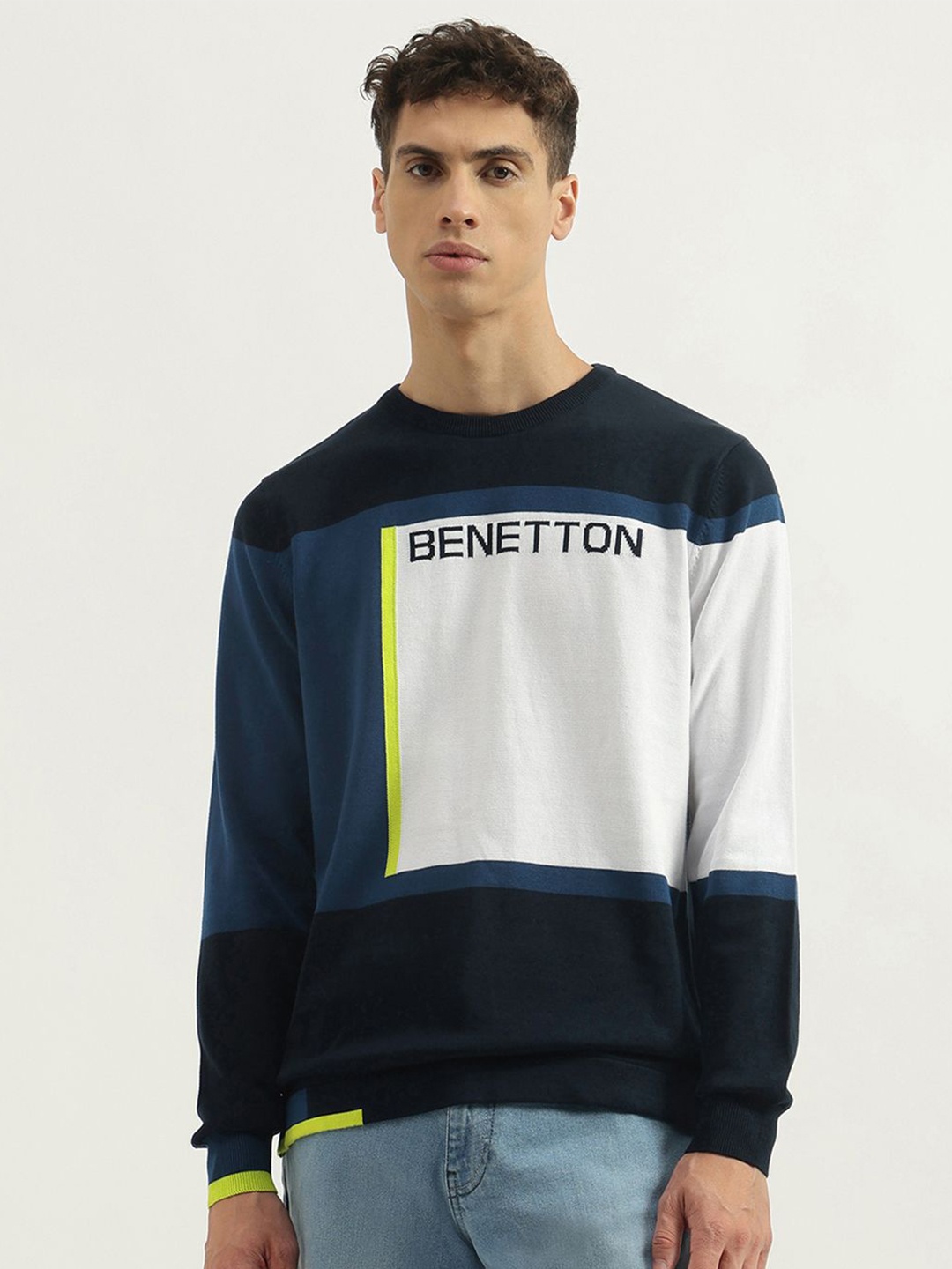 

United Colors of Benetton Men Colourblocked Round Neck Sweatshirt, Blue