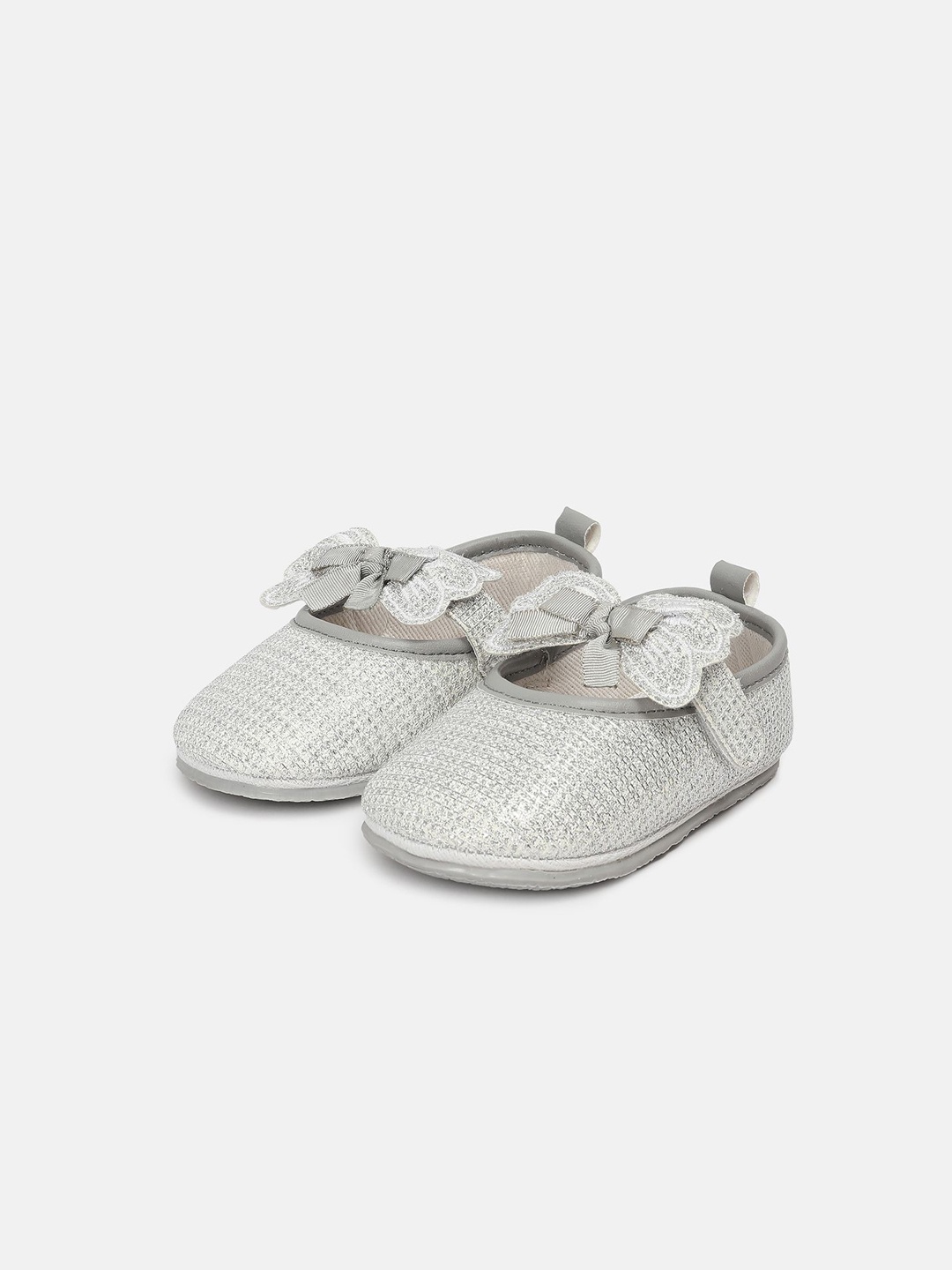 

MINI KLUB Girls Woven Design Slip-On Sneakers, Grey