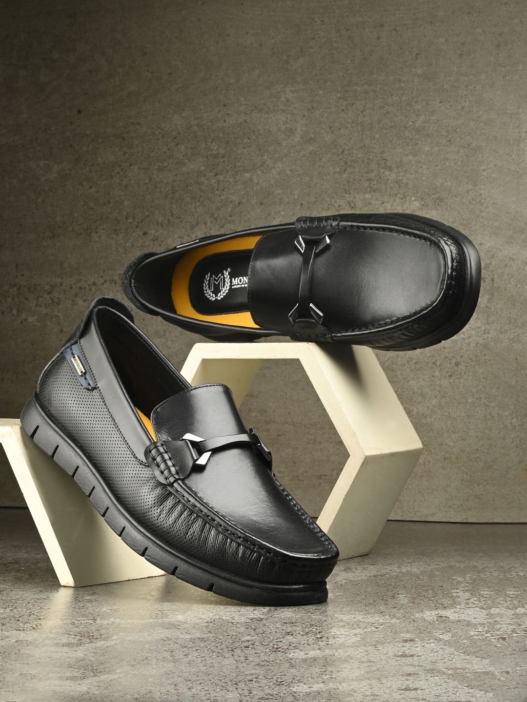 

MONDAIN Men Leather Round Toe Loafers, Black