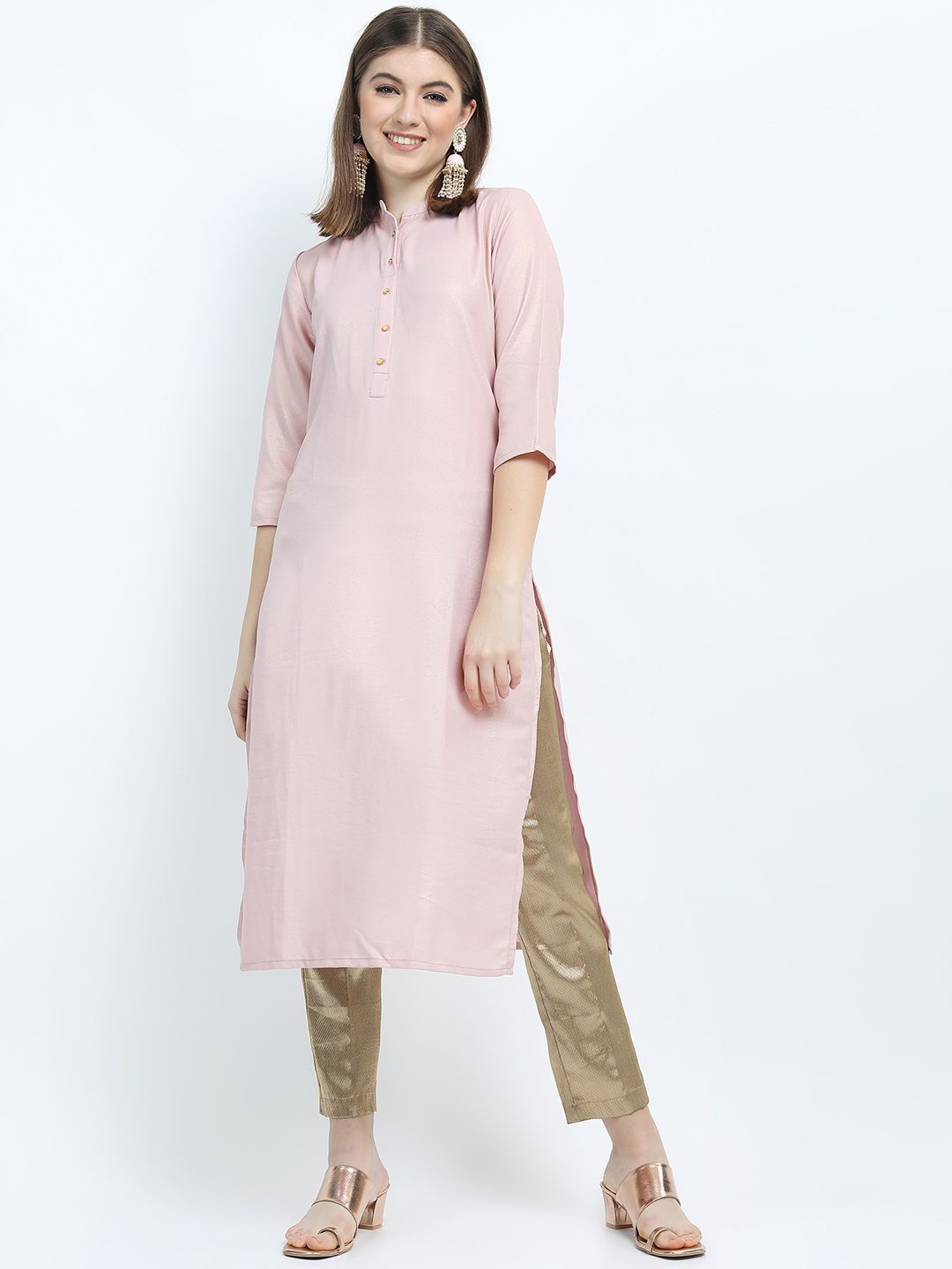 

Vishudh Women Colourblocked Keyhole Neck Thread Work Kurta, Pink