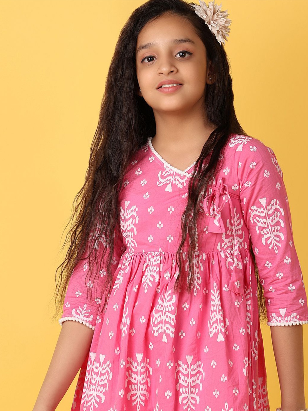 

V-Mart Geometric Printed Pure Cotton Kurti, Pink