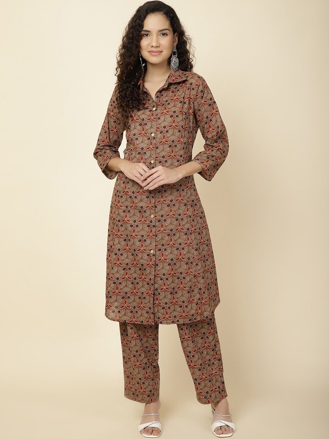 

Meena Bazaar Women Floral Printed Regular Kurta with Trousers, Brown