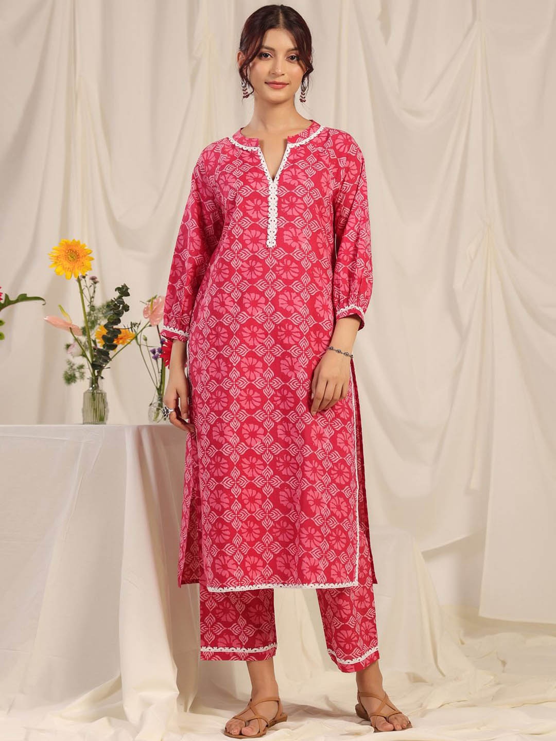 

anayna Women Floral Printed Regular Pure Cotton Kurta with Trousers, Pink