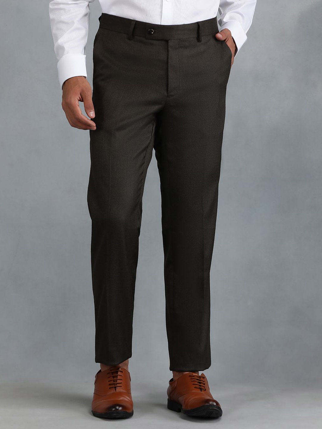 

Greenfibre Men Solid Slim Fit Formal Trousers, Brown