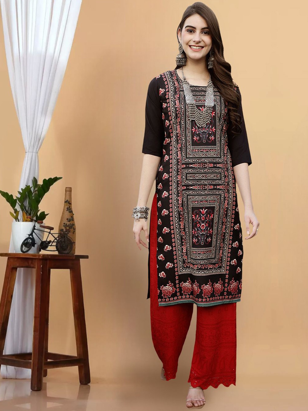 

7Threads Ethnic Motifs Printed Straight Kurta, Black