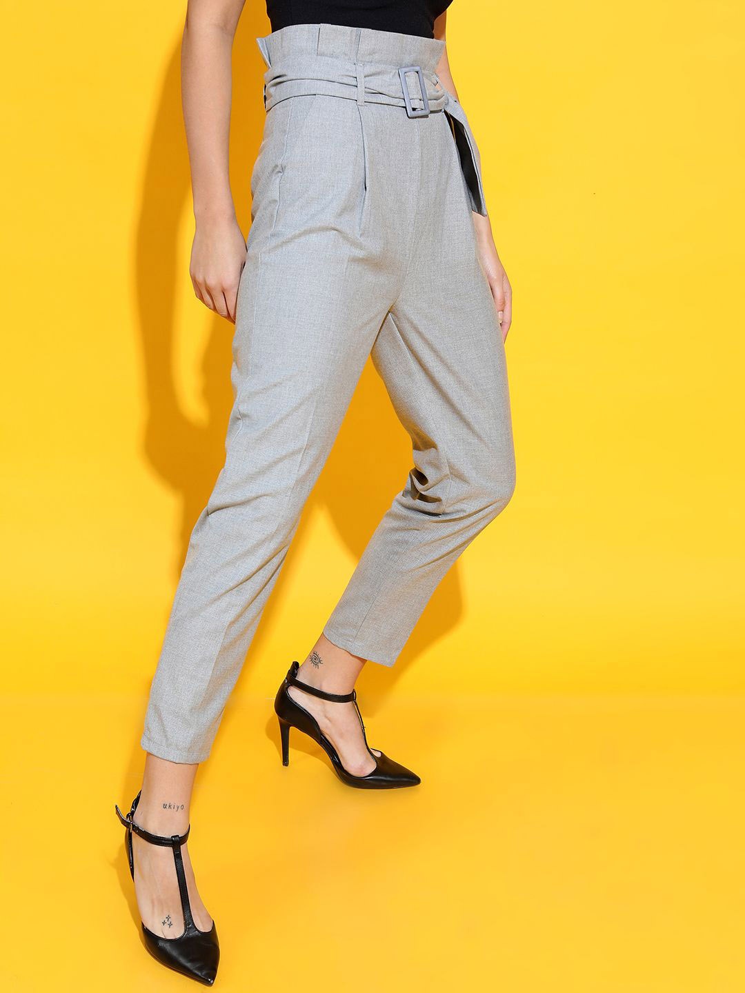 

Tokyo Talkies Women Mid-Rise Textured Tapered Fit Trousers, Grey
