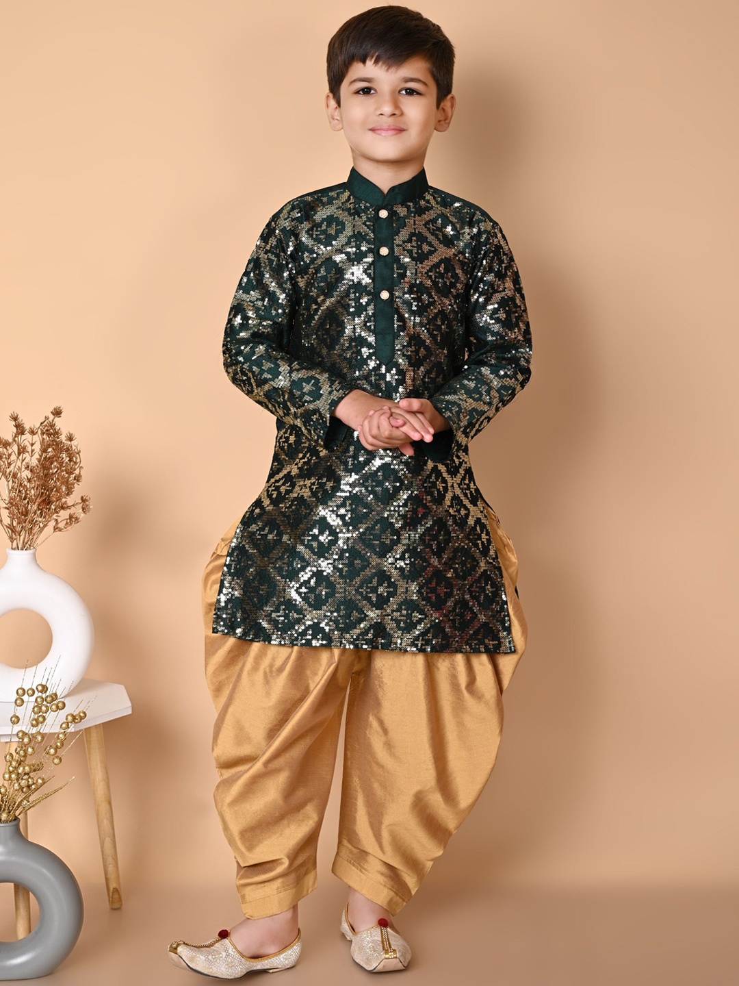 

BAESD Boys Embroidered Regular Sequinned Dupion Silk Kurta with Patiala, Green