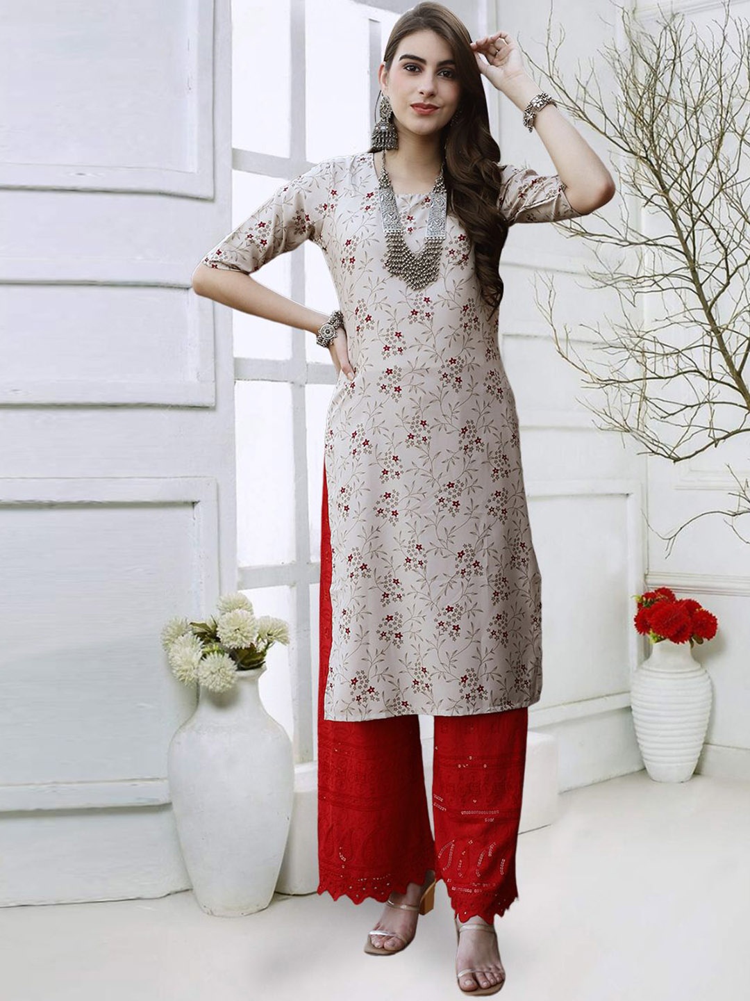 

KALINI Floral Printed Round Neck Straight Kurta, Grey
