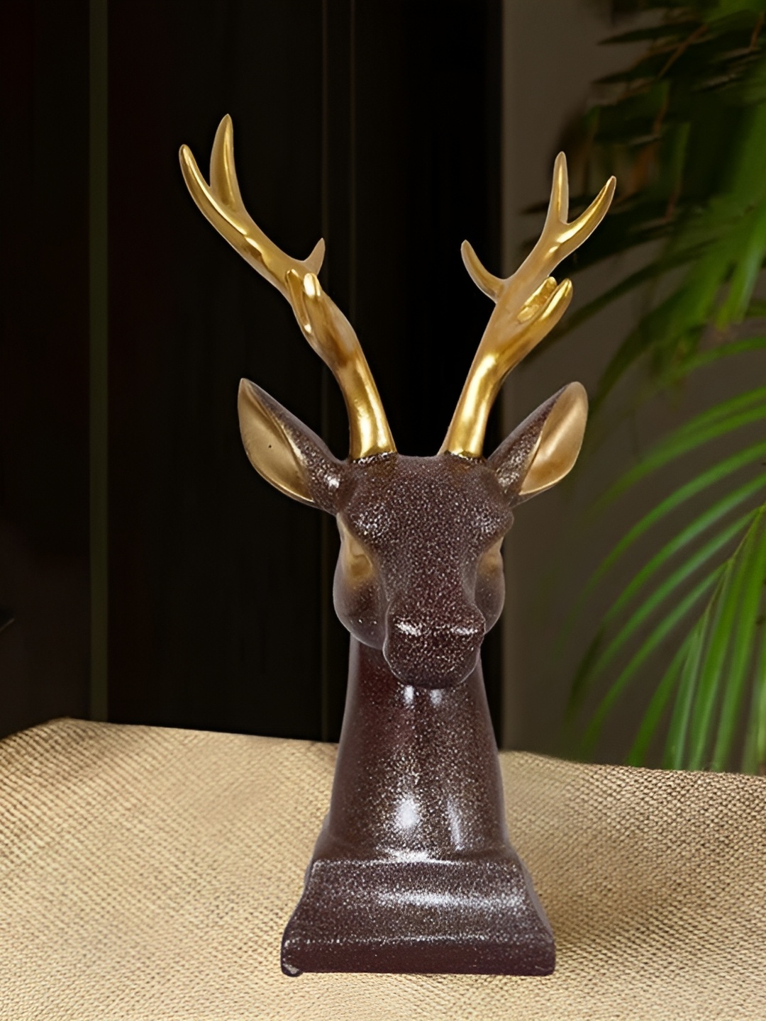 

Zart Brown Idol Showpiece