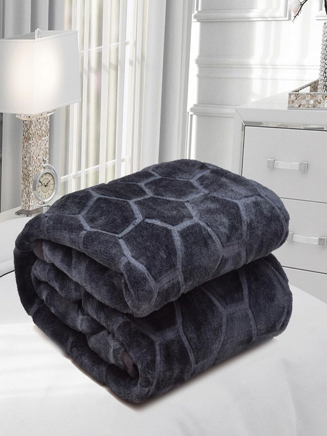 

RRC Grey Woollen Heavy Winter 400 GSM Double Bed Blanket