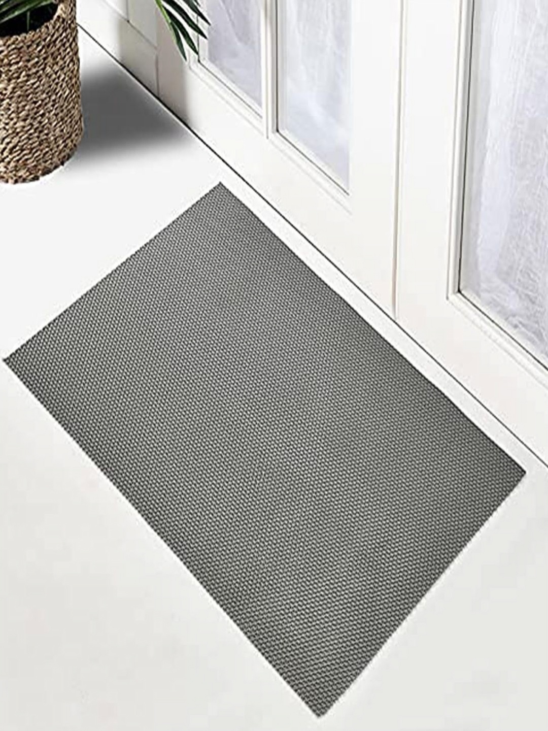 

Banchmark Home Furnishings Grey Textured Anti-Skid Floor Mat