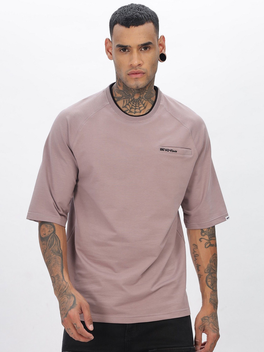 

BEVDAAS Men Printed Pockets T-shirt, Pink