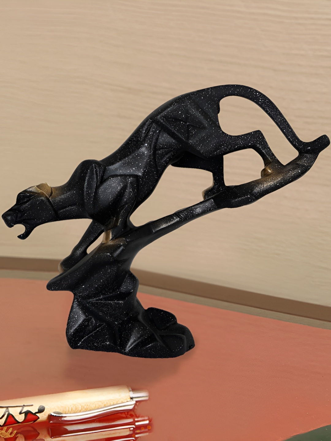 

Zart Black Idol Showpiece