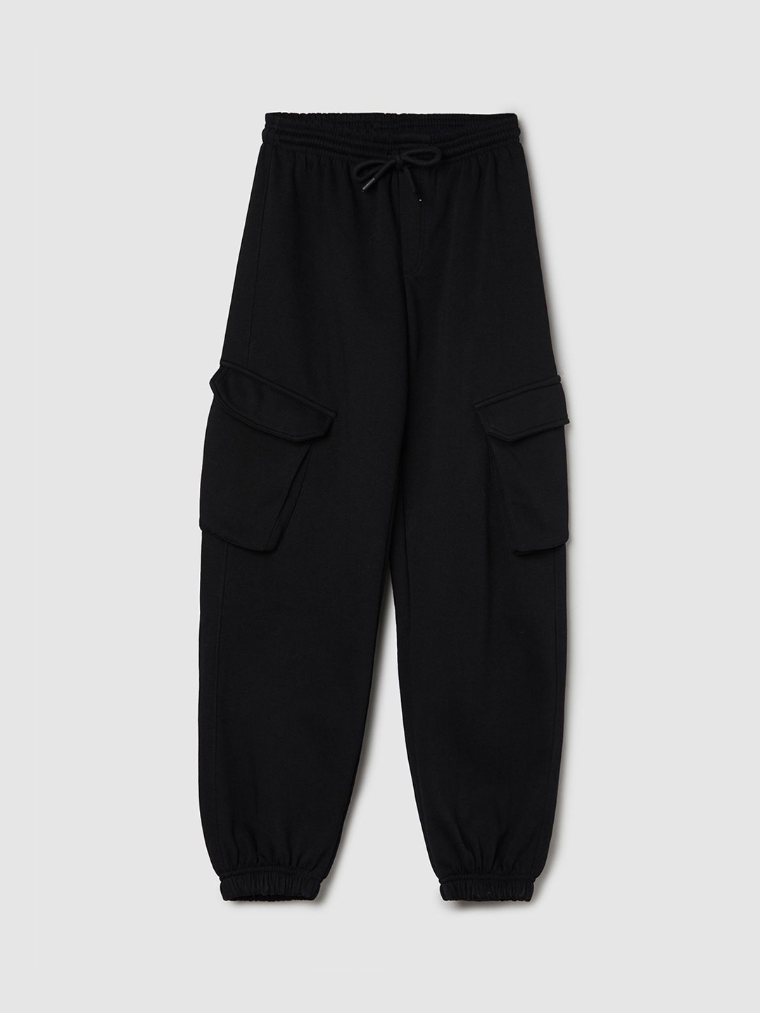 

max Boys Regular Fit Mid-Rise Cotton Cargo Styles Joggers, Black