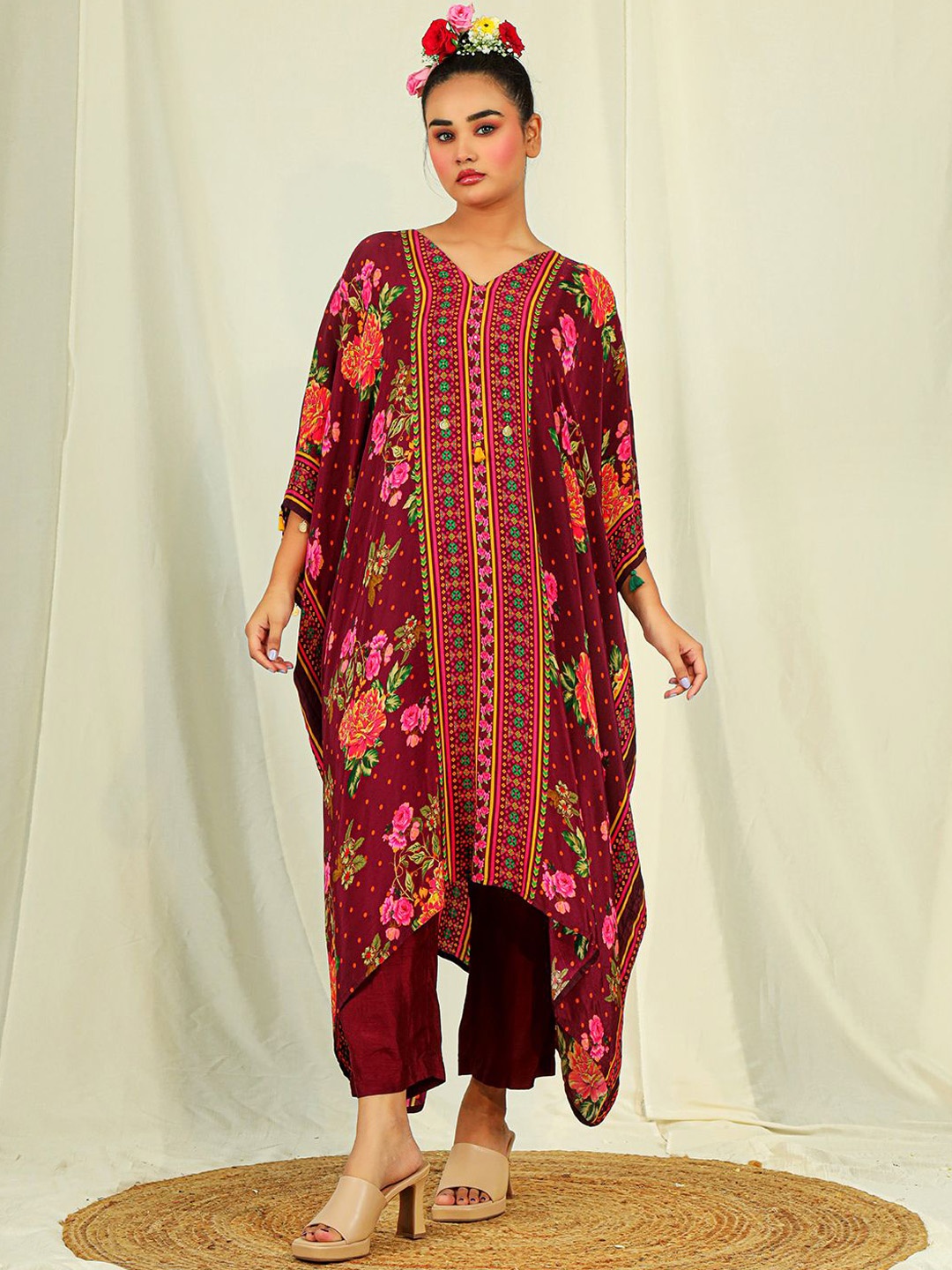 

EARTH O FAB Floral Printed Silk Crepe Kaftan Kurta with Trousers, Burgundy