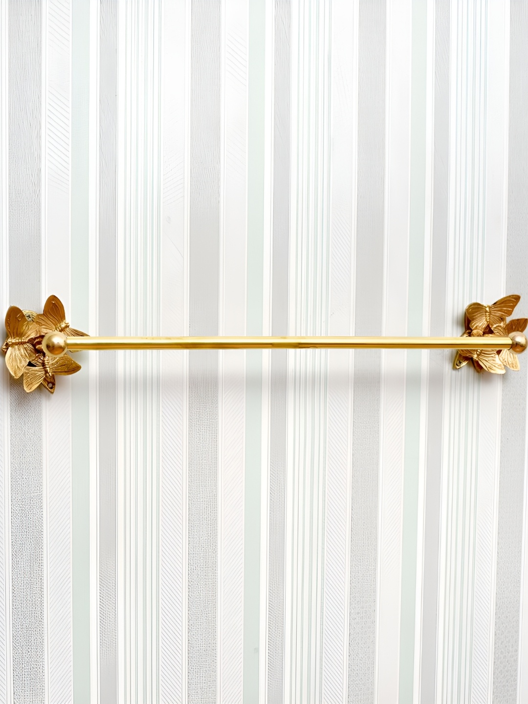 

IndianShelf Gold Toned Brass Butterfly Hooks Kitchen Hanger