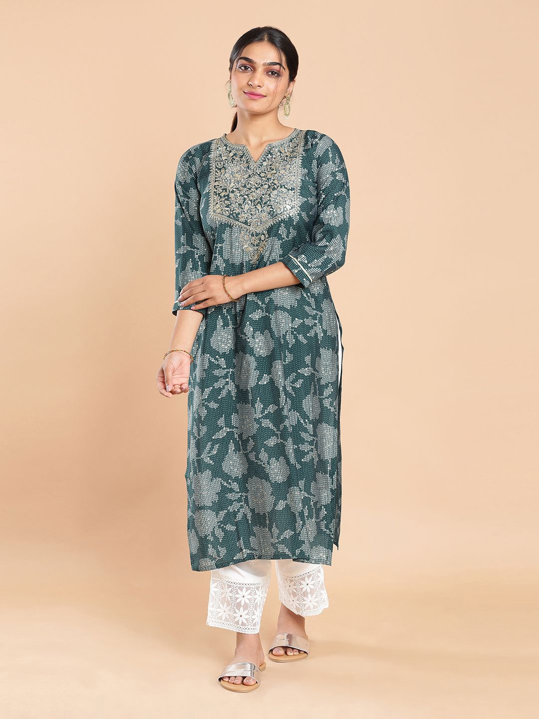 

Kalyan Silks Women Floral Printed Sequinned Kurta, Green