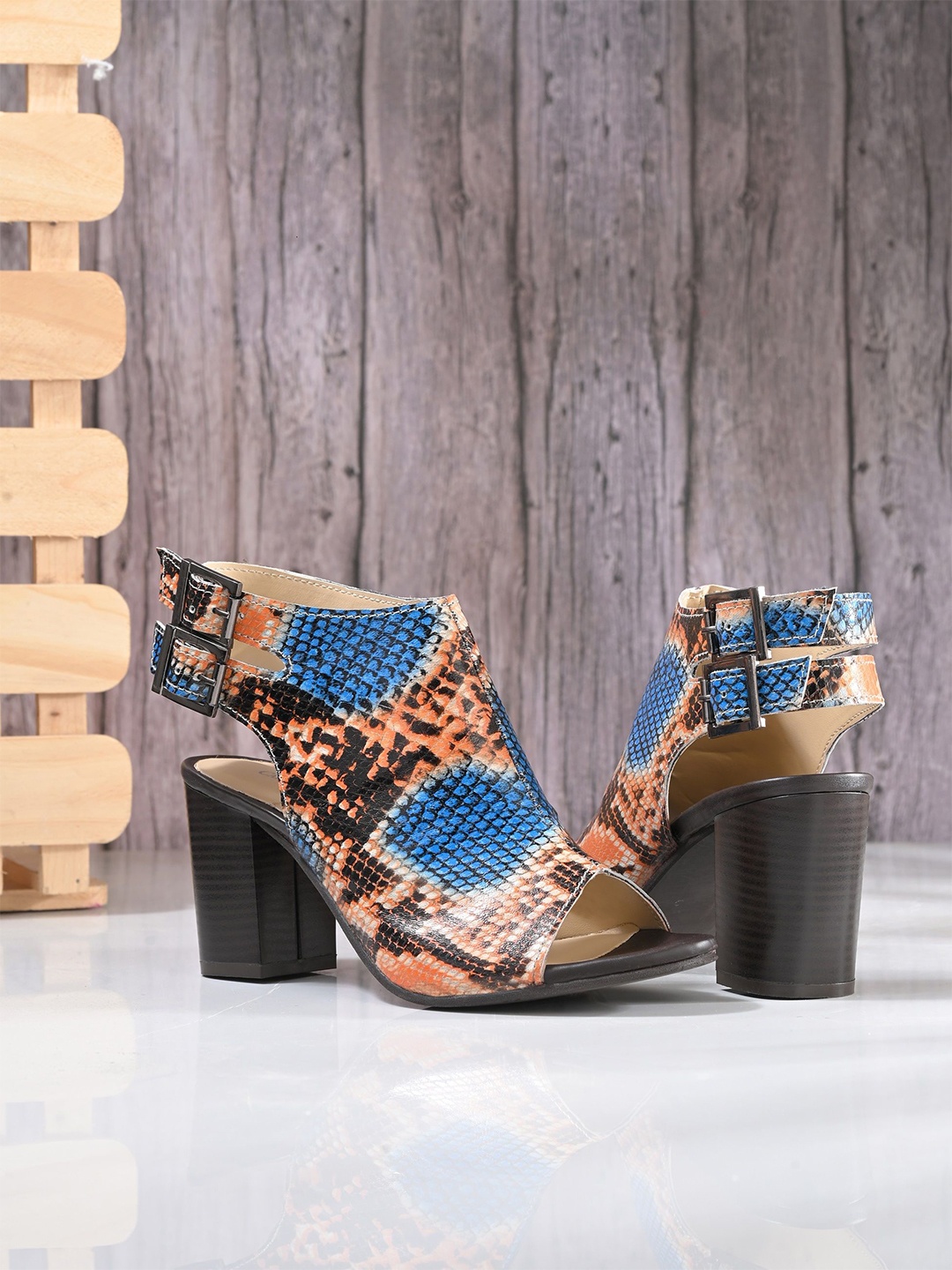 

CARLO ROMANO Women Printed Peep Toes Block Heels, Blue