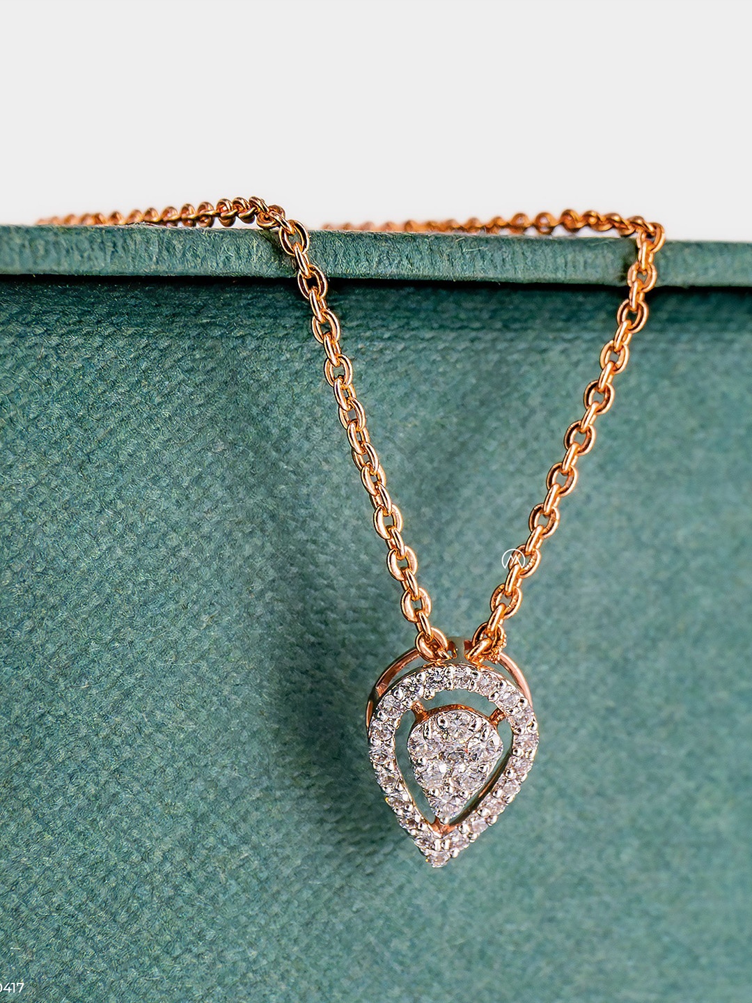 

MAIORA Women Pendant Diamond, Gold