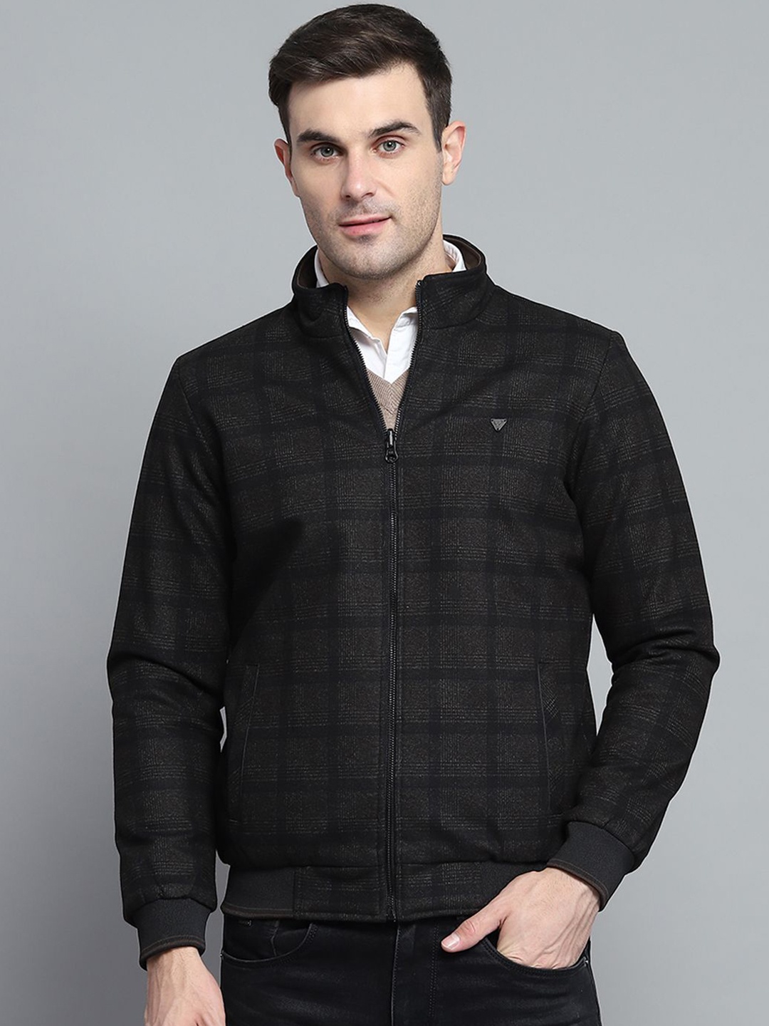 

Monte Carlo Men Mock Collar Geometric Printed Casual Padded Reversible Jacket, Black