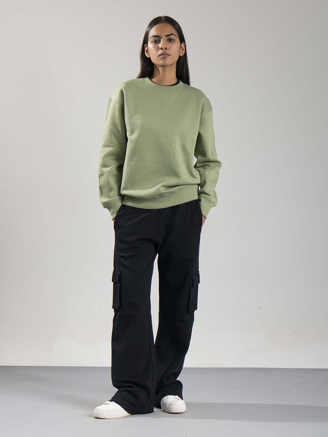 

ONEWAY Women Round Neck Pullover Sweatshirt, Green