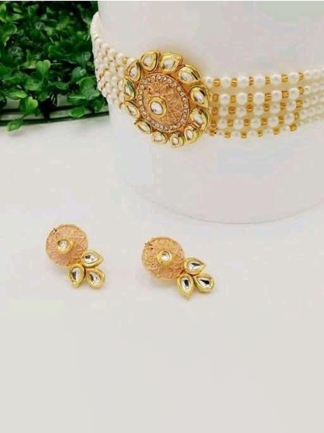 

Gyaan Jewels Stone Studded & Beaded Necklace and Earrings, Gold