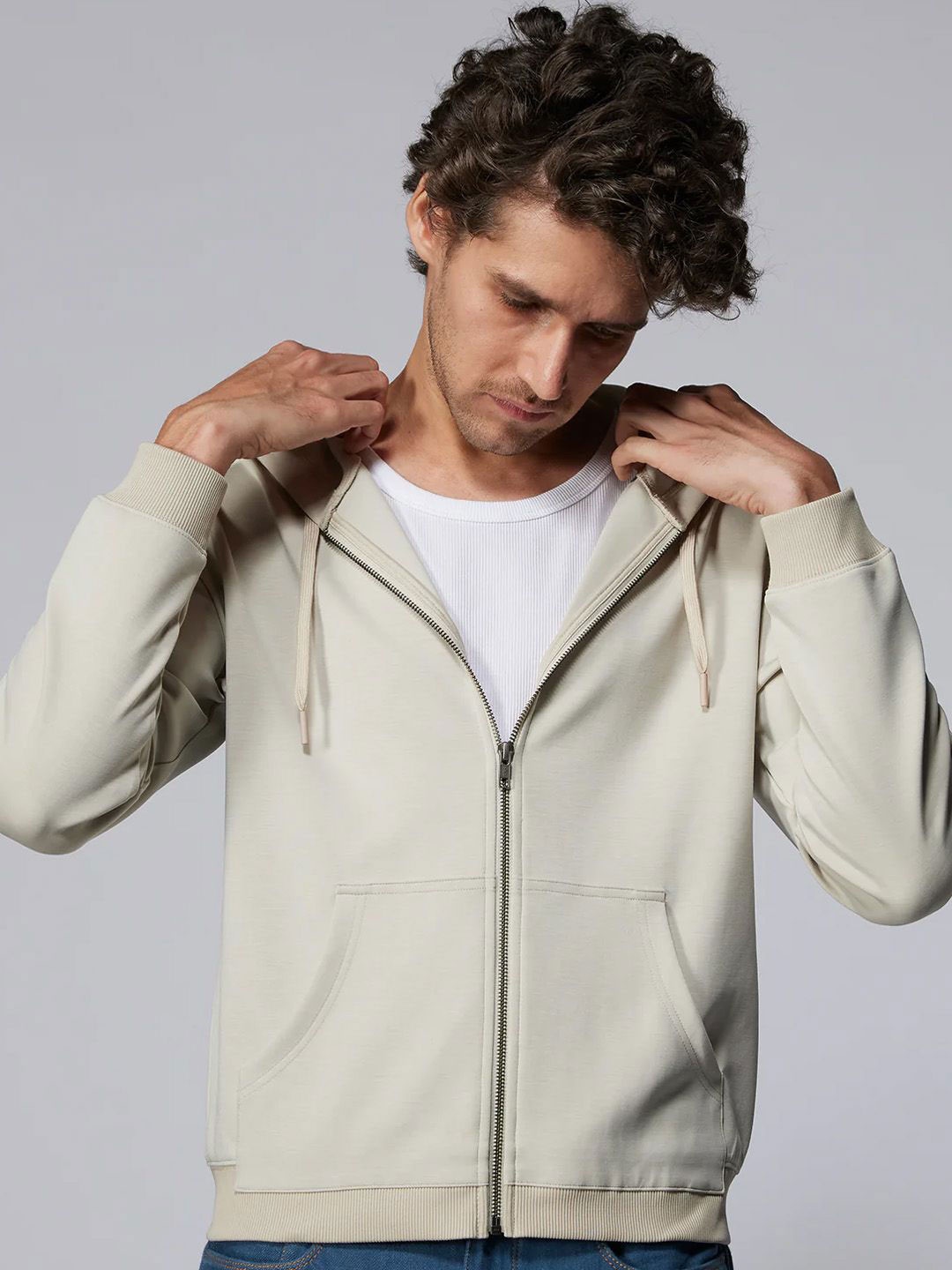 

Bombay Shirt Company Men Hooded Sweatshirt, Grey