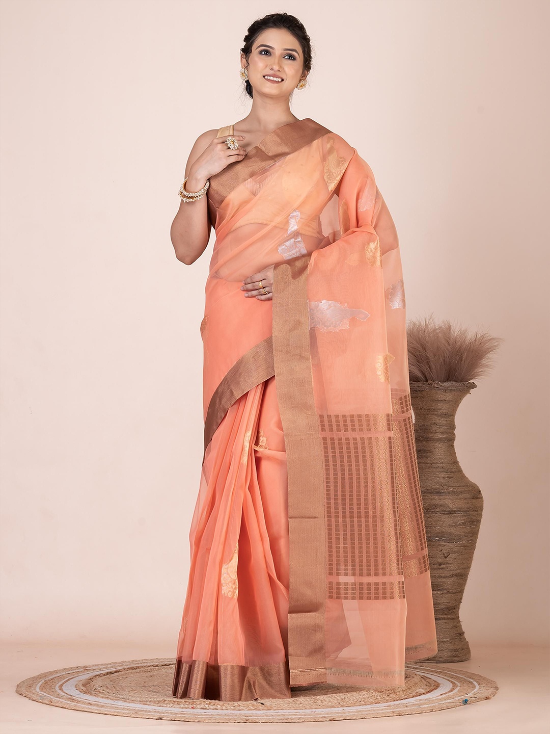 

VIBHAVARI Woven Design Zari Organza Saree, Peach