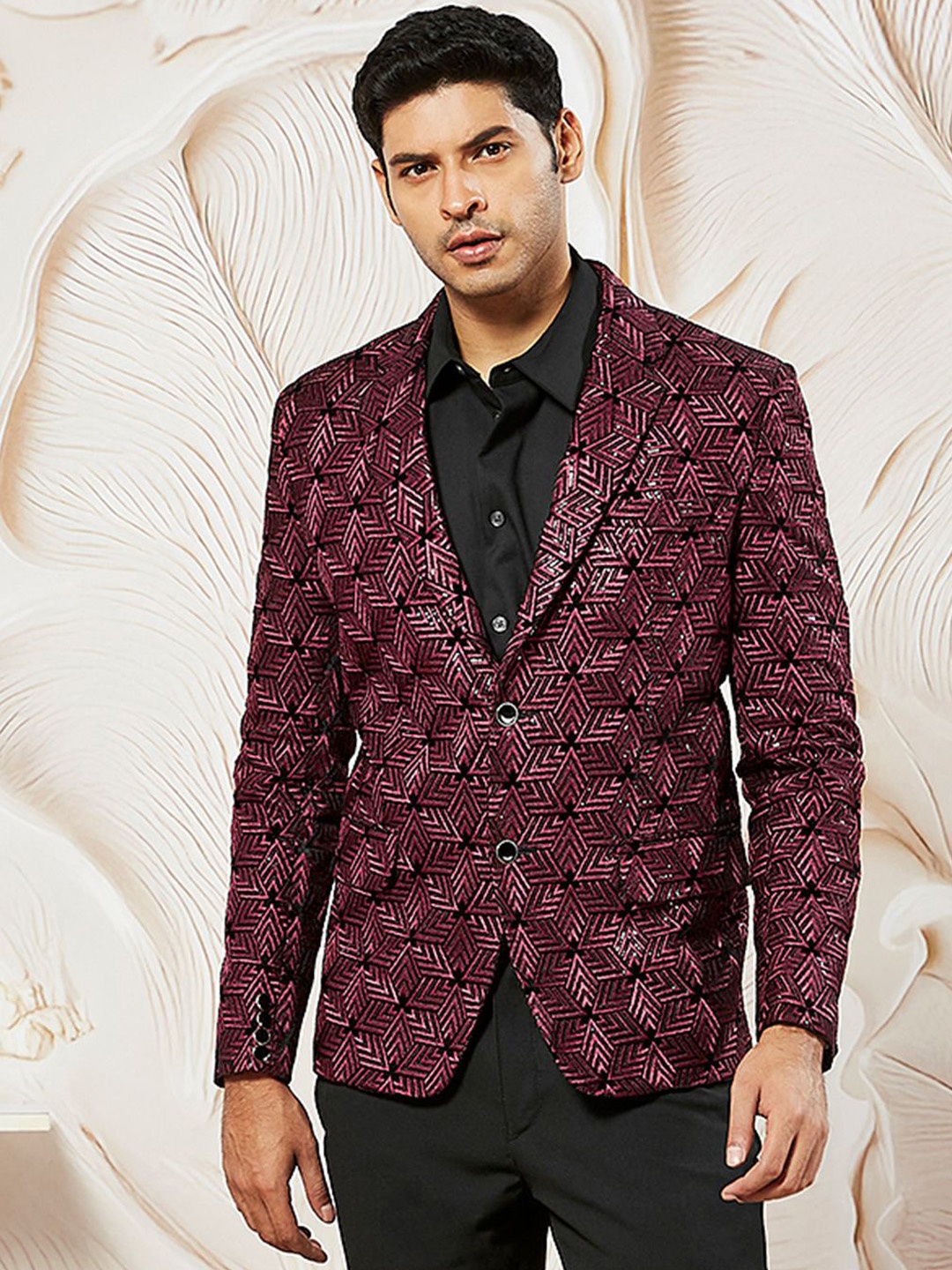 

VASTRAMAY Printed Notched Lapel Velvet Single-Breasted Blazer, Burgundy