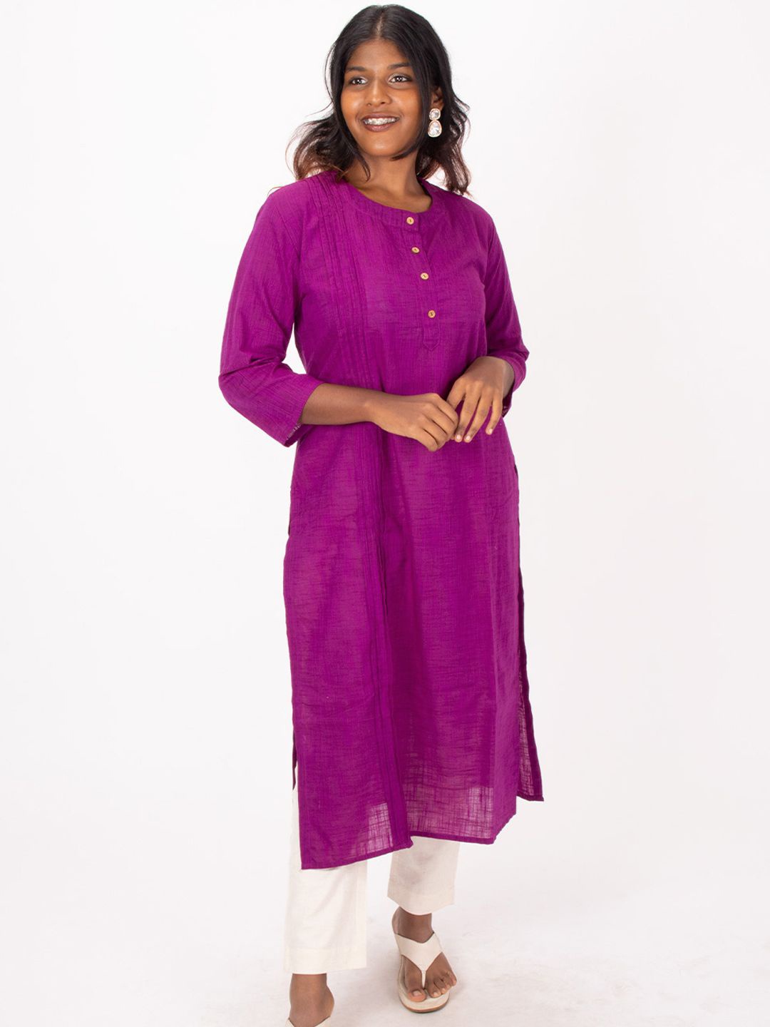 

Avishya Women Solid Straight Kurta, Purple
