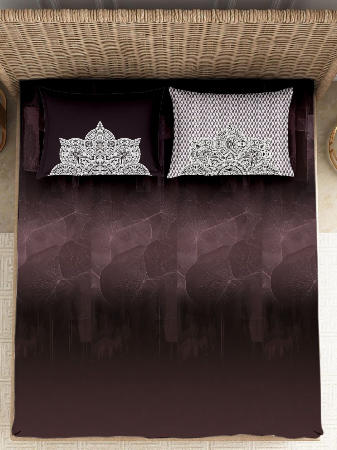 

VINTANA Maroon 250 TC Cotton King Bedsheet Set-2.74 m x 2.74 m