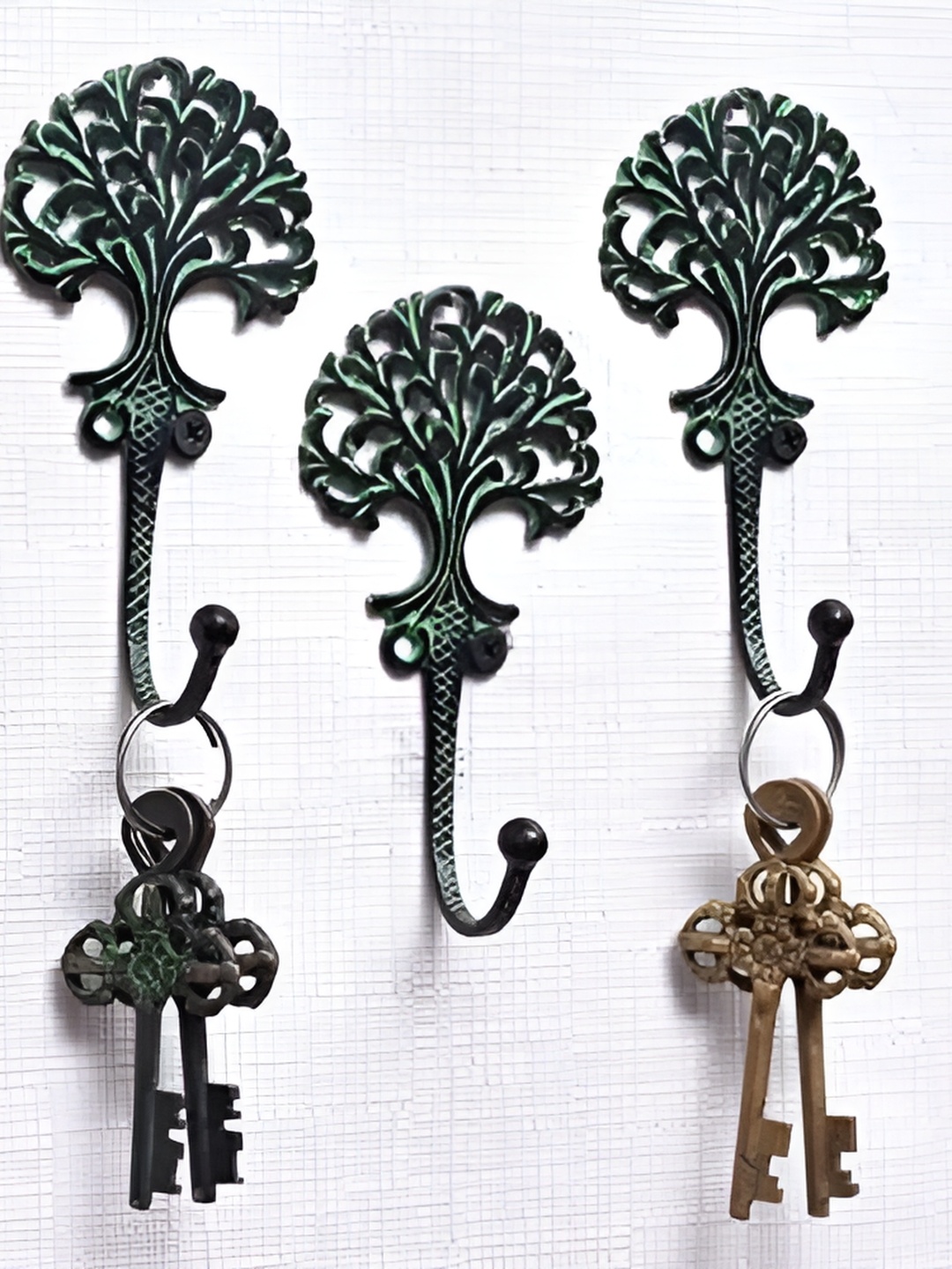 

IndianShelf Bronze Toned 3 Pieces Textured Tree Hooks